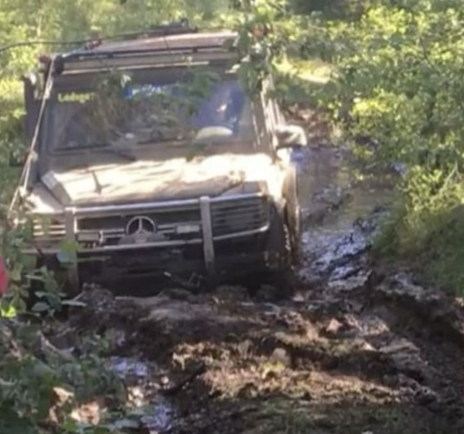 G-Class в грязи